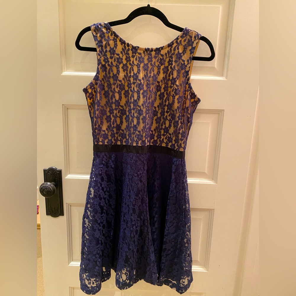 Gemma Crus Sleeveless Lace Dress